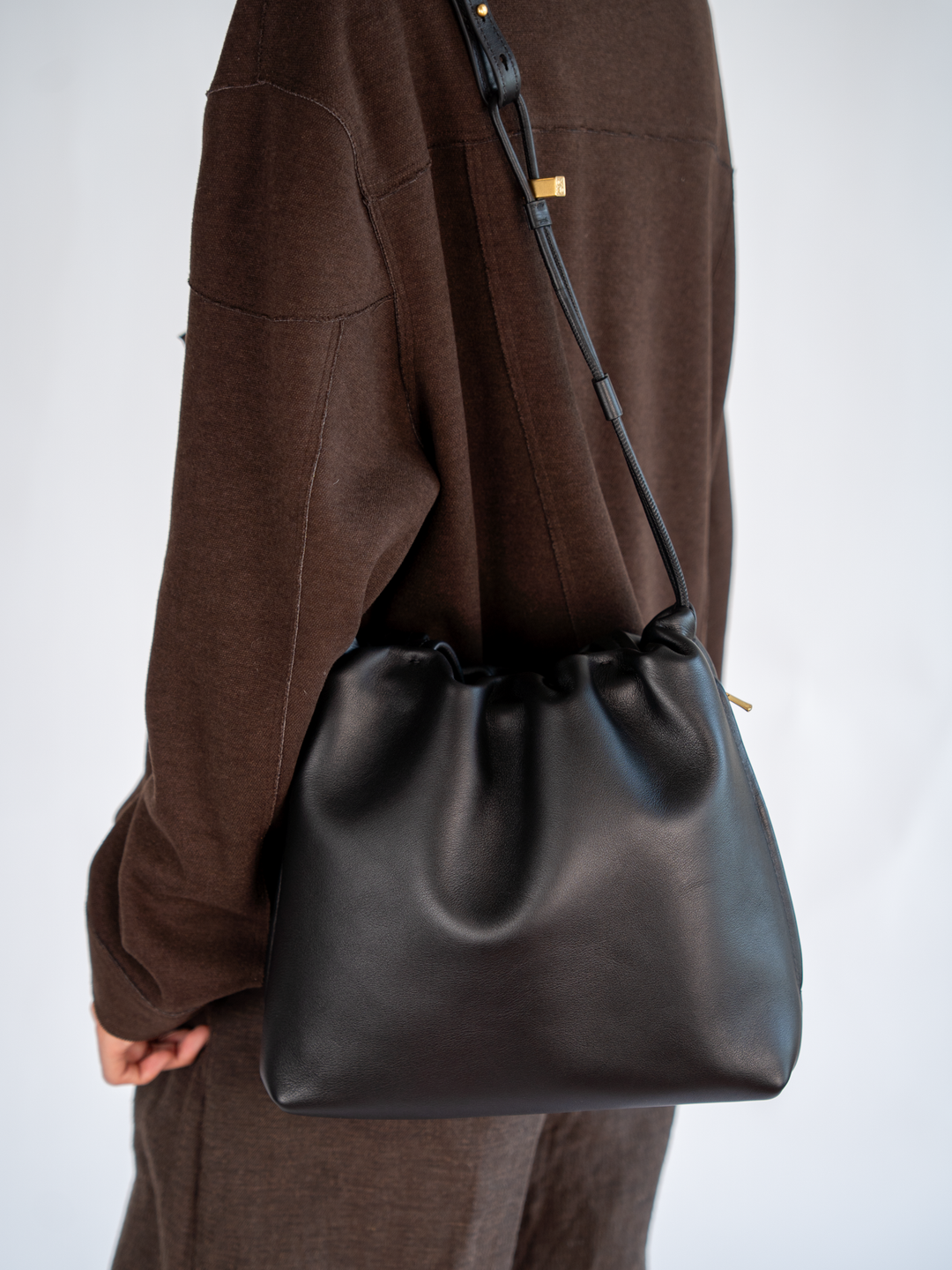 Medium Tote in Black