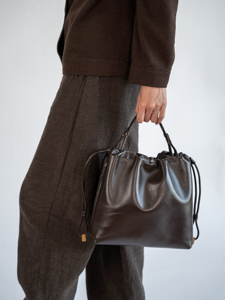 Medium Tote in Shiny Espresso