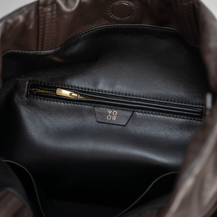 Medium Tote in Shiny Espresso